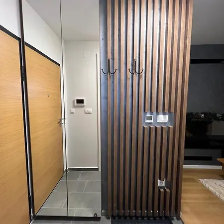 Lilo - Snjezna Dolina דירה יהורינה